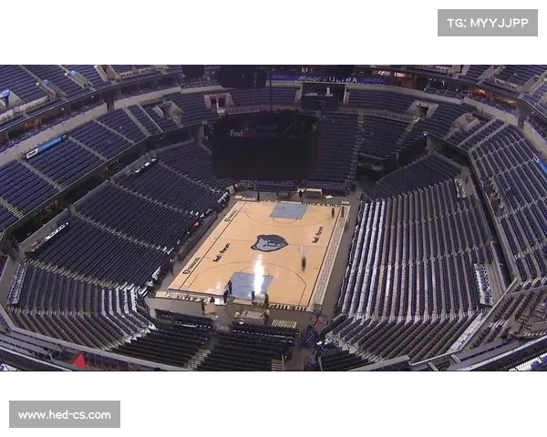 NBA季前赛墨西哥城赛场地板因球员反馈问题连夜更换